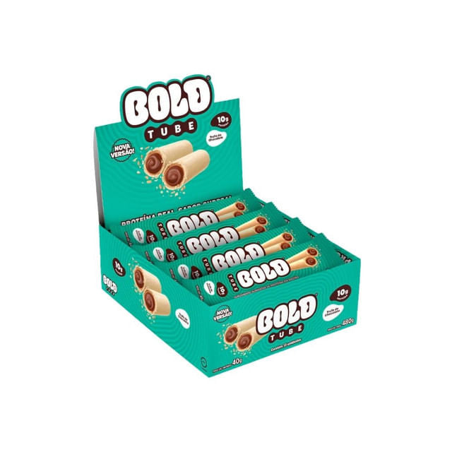Display-com-varias-unidades-de-Bold-Tube-barra-crocante-recheada-com-creme-de-cacau-e-cobertura-de-chocolate-branco-em-embalagem-verde-com-detalhes-ondulados.