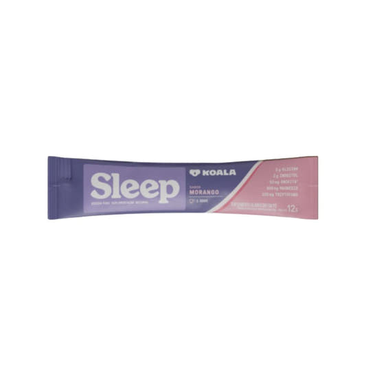 Sache-roxo-e-rosa-de-Bebida-Noturna-Koala-Sleep-sabor-morango-com-informacoes-nutricionais-destacadas-na-embalagem.