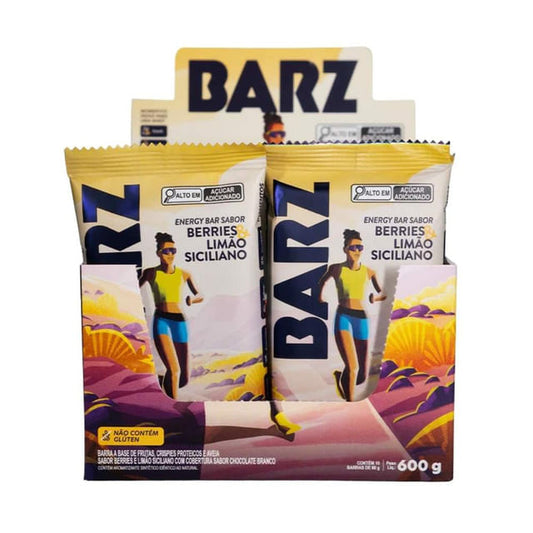 Display-de-Barra-Energetica-sabor-Berries-e-Limao-Siciliano-da-Barz-com-embalagens-ilustradas-e-fundo-de-trilha-em-tons-vibrantes.