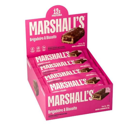 Display-rosa-com-varias-unidades-da-Barra-de-Proteina-sabor-brigadeiro-e-biscoito-Marshalls-embalagem-com-12g-de-proteina.