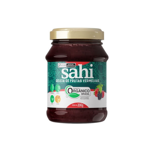 Pote-de-vidro-com-tampa-dourada-da-marca-Sahi-contendo-Geleia-de-Frutas-Vermelhas-organica-com-rotulo-verde-e-ilustracoes-de-frutas.