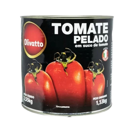 Lata-de-Tomate-Pelado-Olivatto-em-suco-de-tomate-com-embalagem-preta-destacando-imagens-de-tomates-inteiros-e-informacoes-de-peso-liquido-e-drenado.