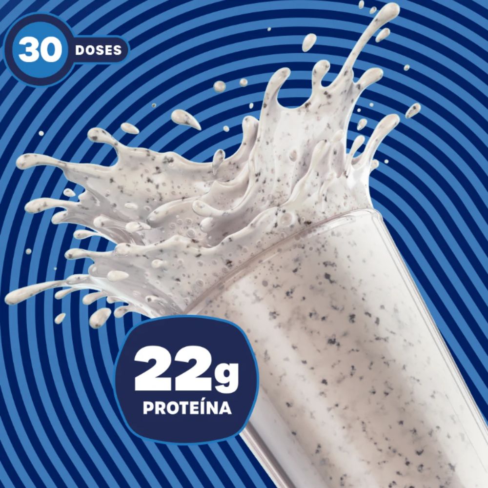 Shake-cremoso-de-bold-whey-cookies-cream-sendo-preparado-com-destaque-para-a-textura-e-quantidade-de-proteina